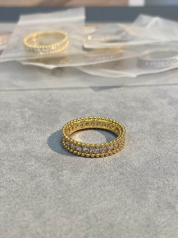 Van Cleef & Arpels ring 03lyh31 (3)