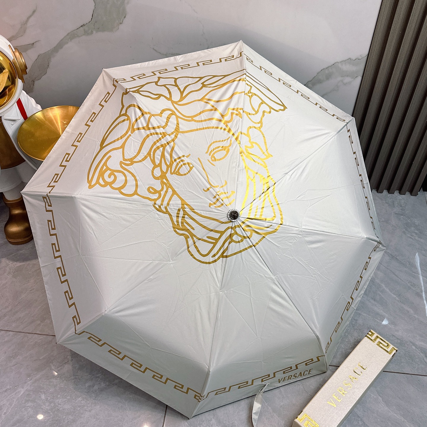 Versace Umbrella E (18)