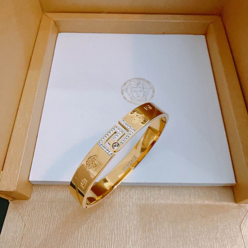 Versace bracelet 01yxh03 (1)