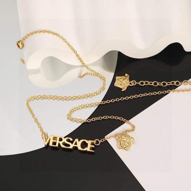 Versace necklace 02yxh174 (3)