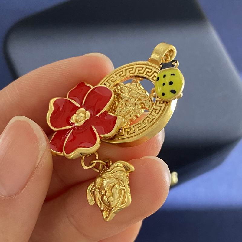 Versace necklace 02yxh176 (5)