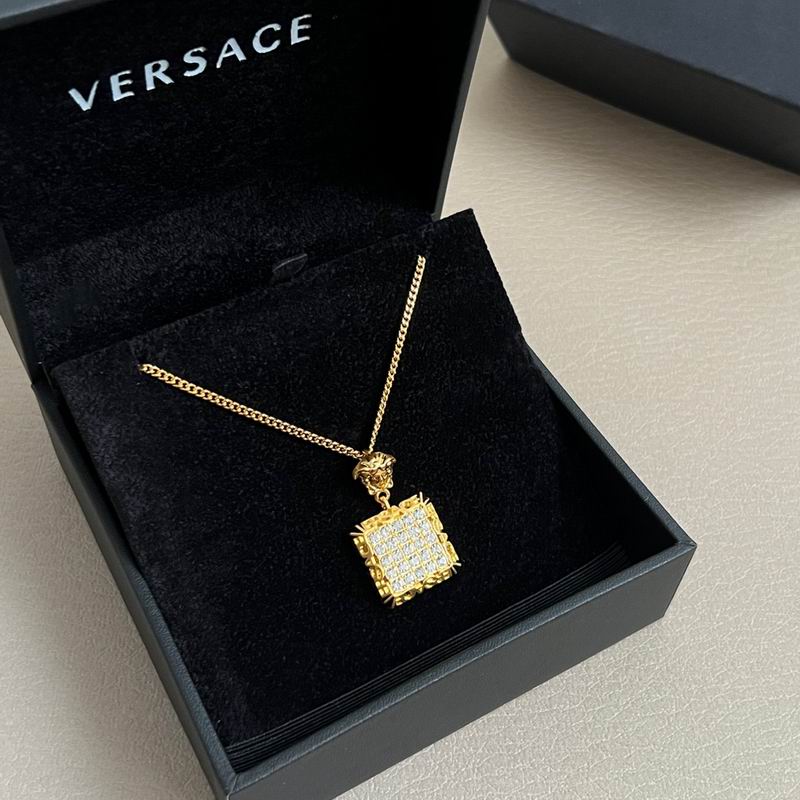 Versace necklace 03yxh183 (2)