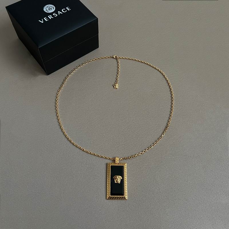 Versace necklace 03yxh184 (5)