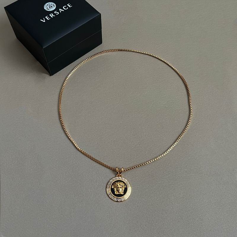 Versace necklace 03yxh186 (5)