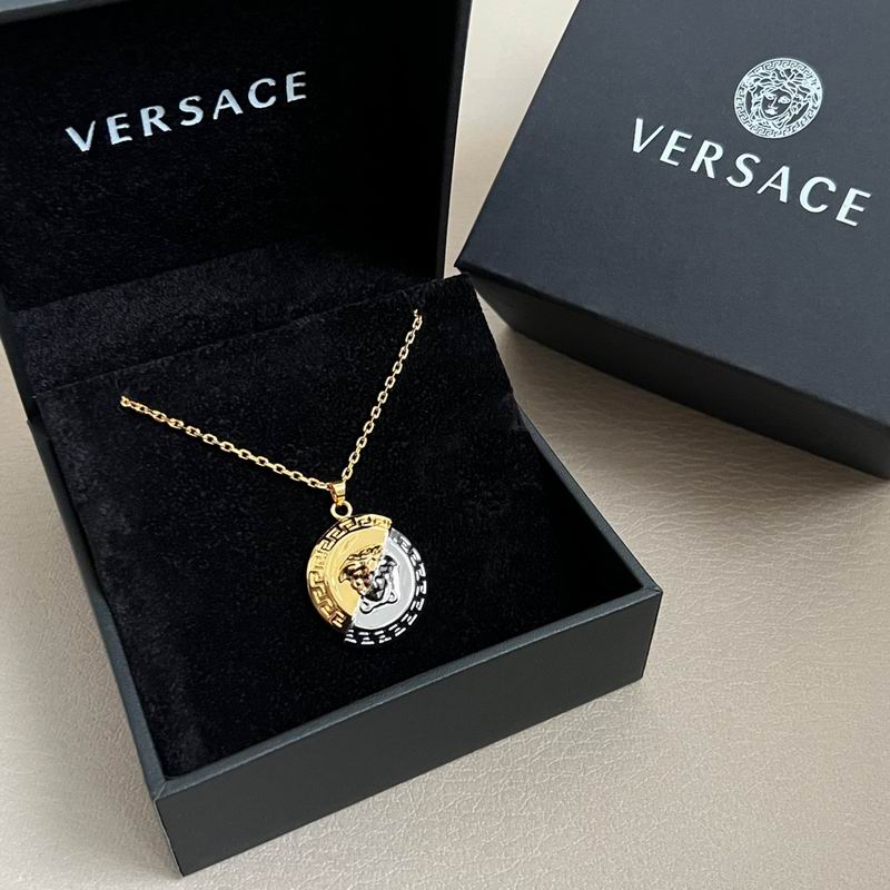Versace necklace 03yxh187 (1)