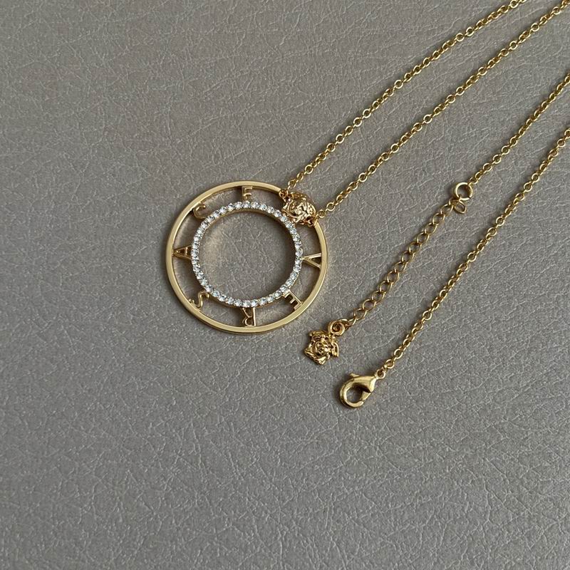 Versace necklace 03yxh189 (5)