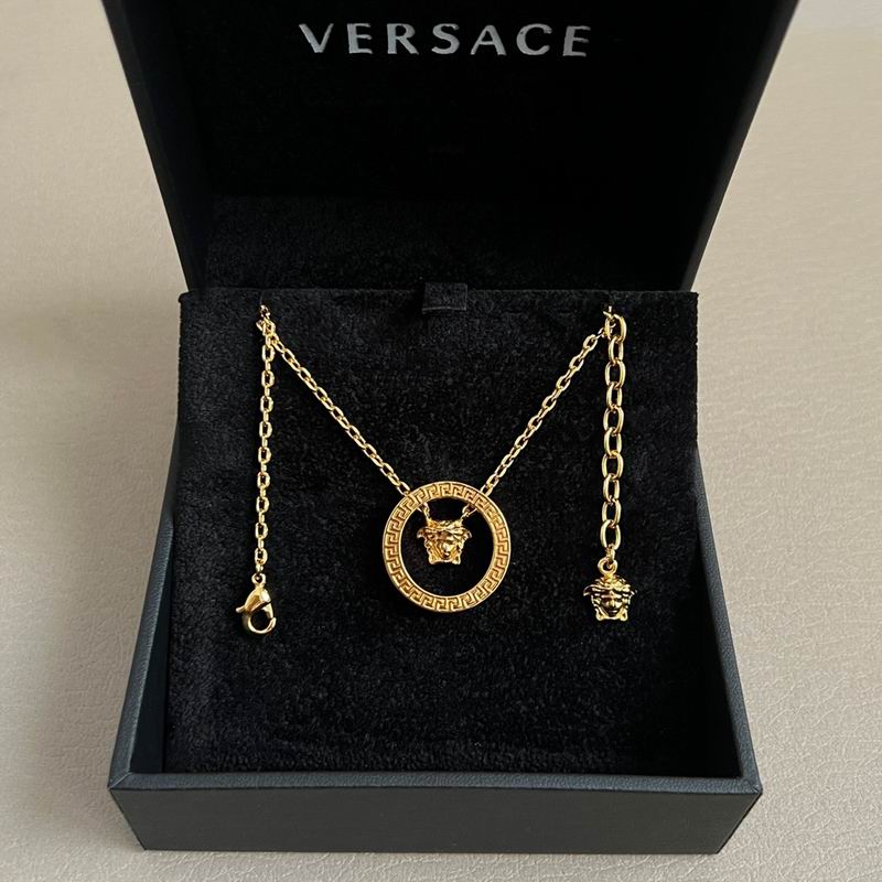 Versace necklace 03yxh191 (2)