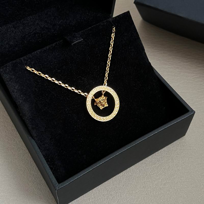Versace necklace 03yxh191 (3)
