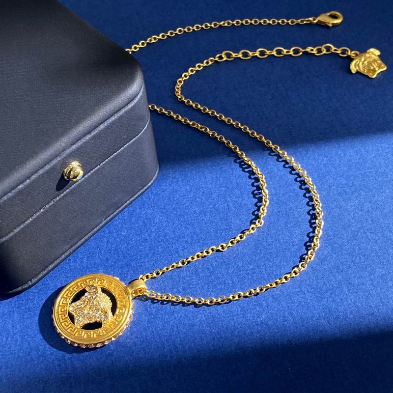 Versace suits 02yxh14 (2)