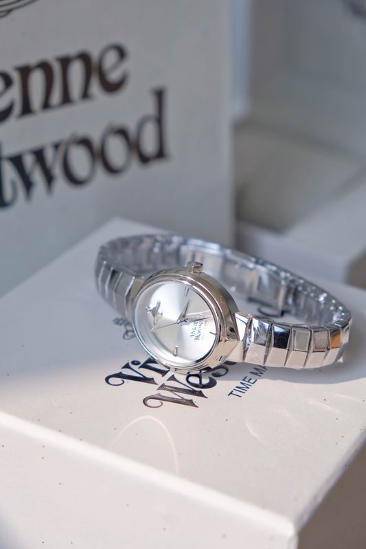 Vivienne Westwood 28X32mm 20 (13)