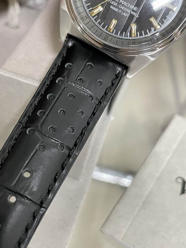 Vivienne Westwood 39mm 37 (1)