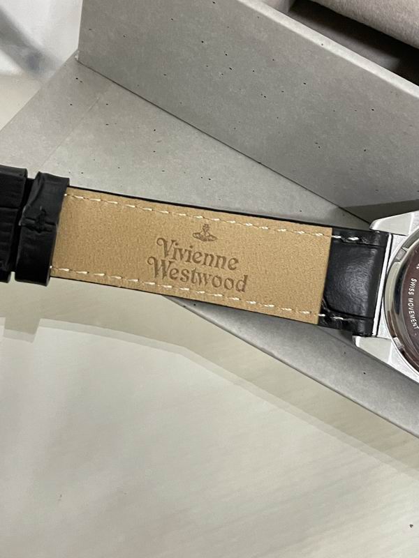 Vivienne Westwood 39mm 37 (3)