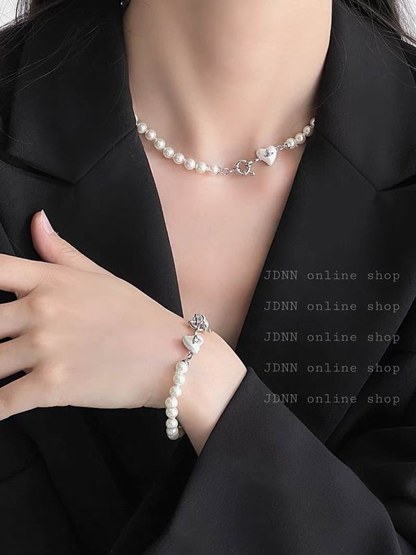 Vivienne Westwood necklace 03lyh197 (7)