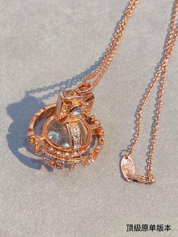 Vivienne Westwood necklace 03lyh222 (5)