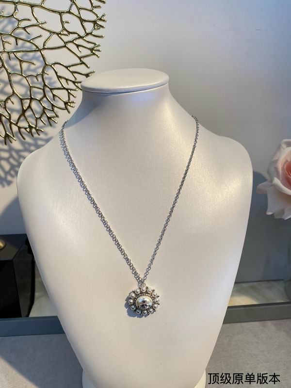 Vivienne Westwood necklace 03lyh233 (7)