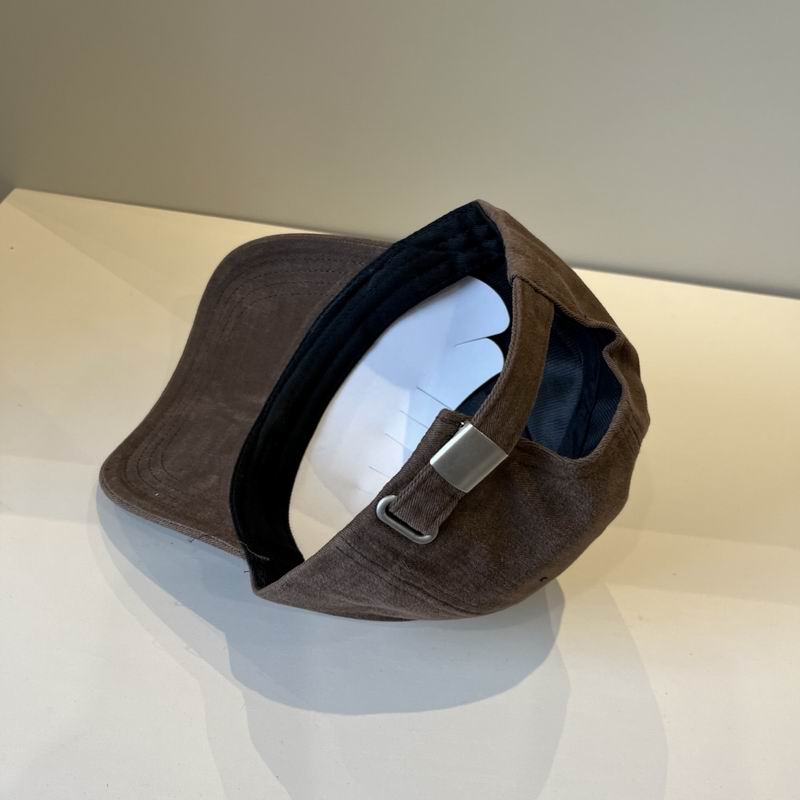 Alexander Wang cap dx (3)