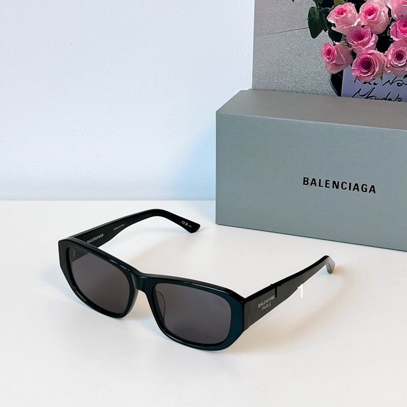 BALENCIAGBB0365S 57 17-145 a03