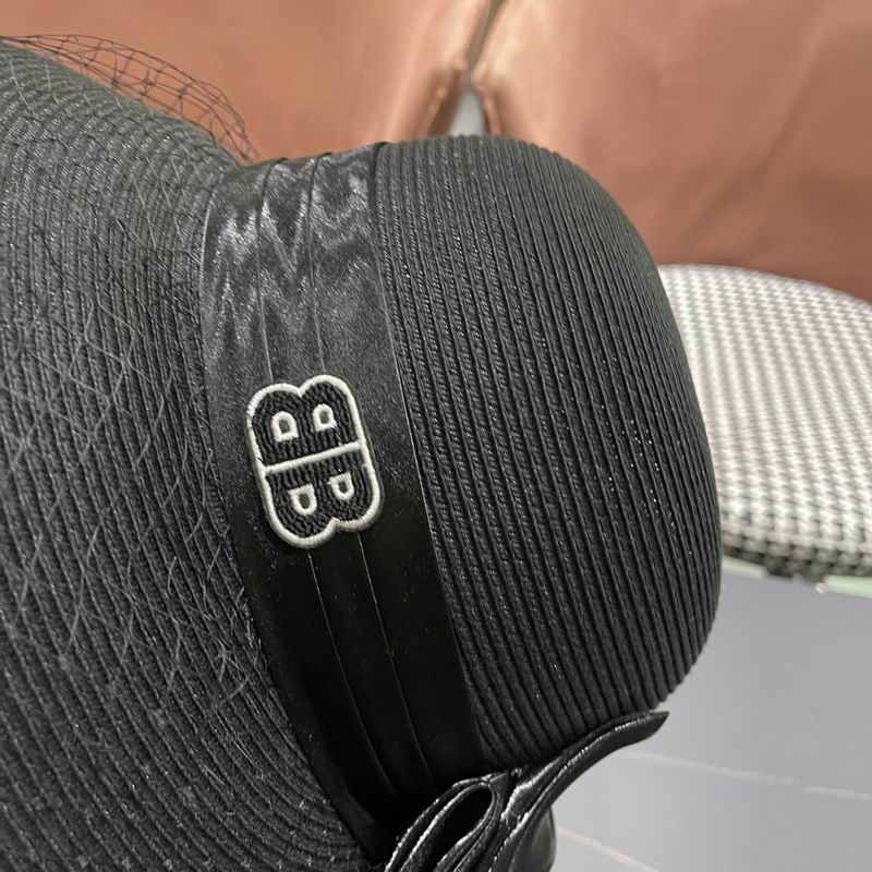Balenciaga  top hat (26)