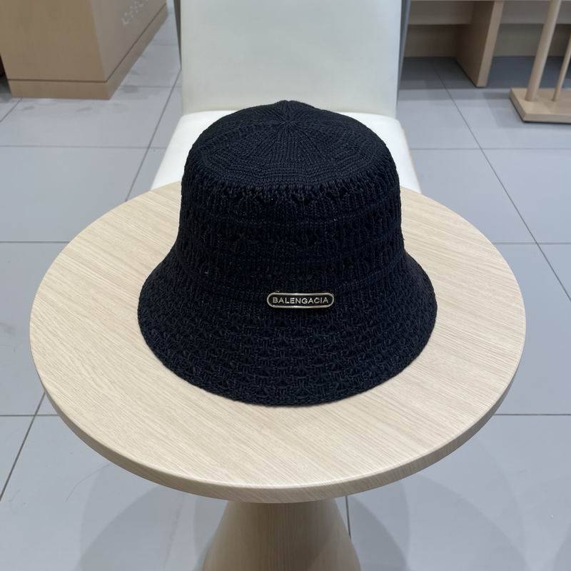 Balenciaga top hat (55)