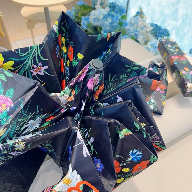 Balenciaga umbrella (5)