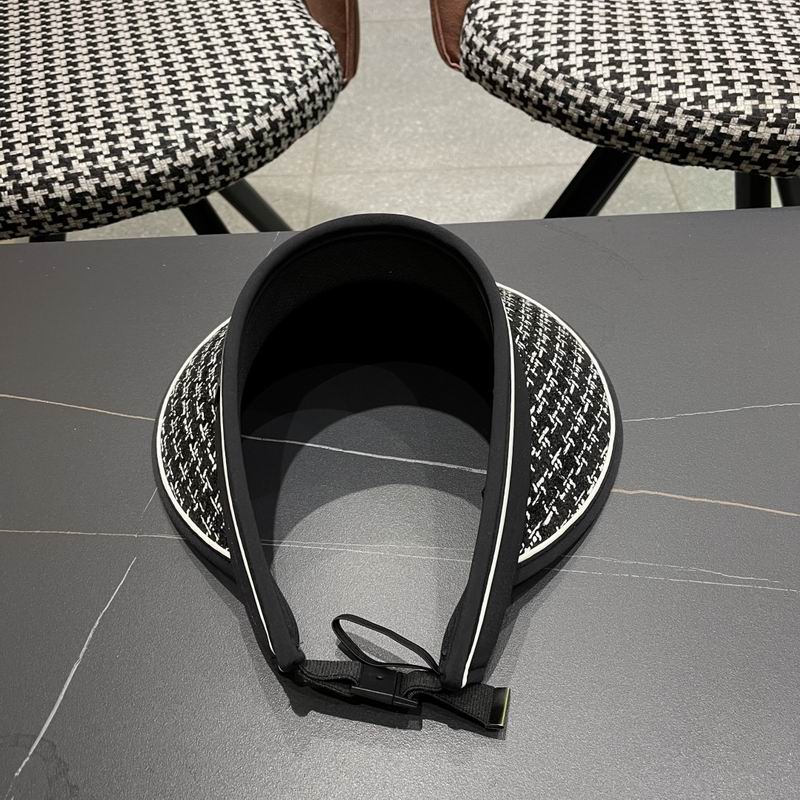 Balenciaga visor (19)