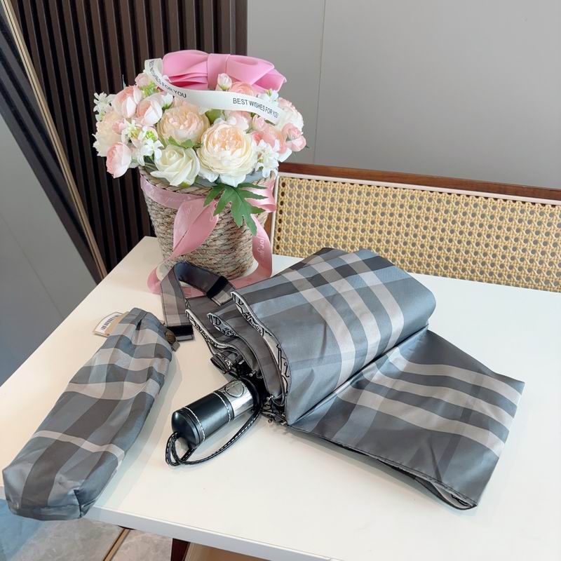 Burberry Umbrella (96)