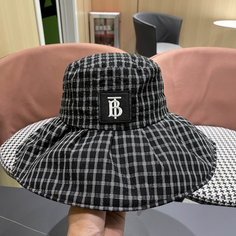 Burberry hat (16)