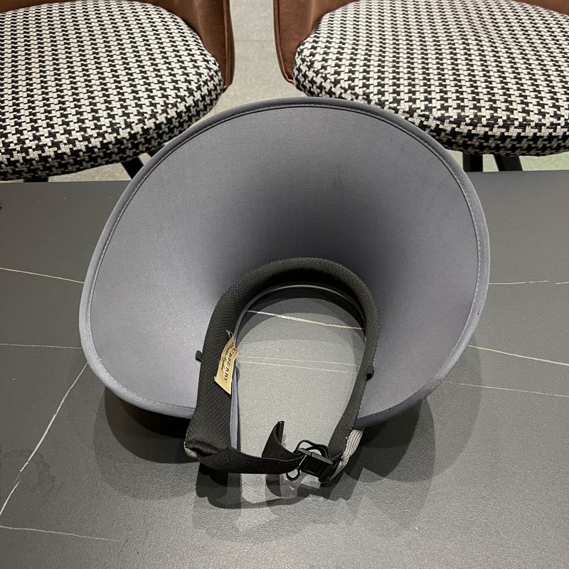 Burberry visor (35)