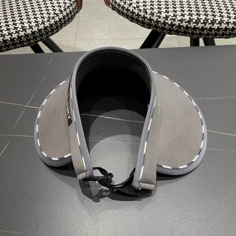 Burberry visor (39)