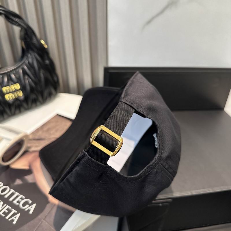 Celine cap dx (62)