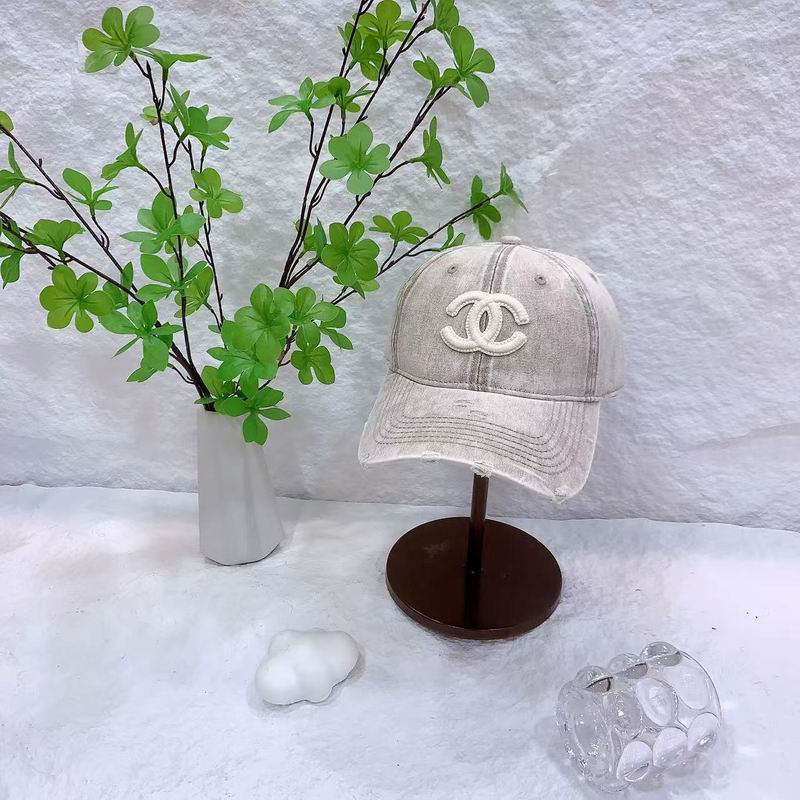 Chanel cap (1)