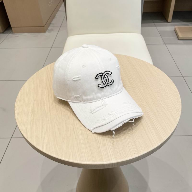 Chanel cap (104)