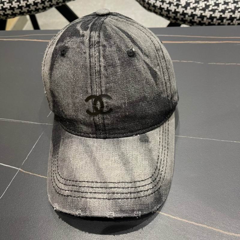 Chanel cap (105)