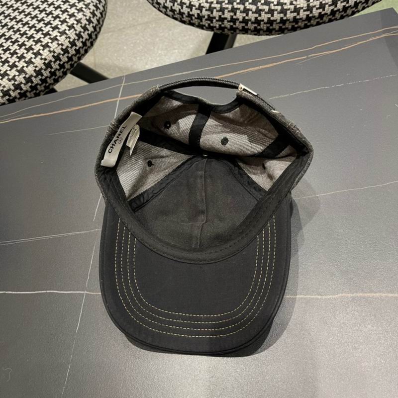 Chanel cap (108)