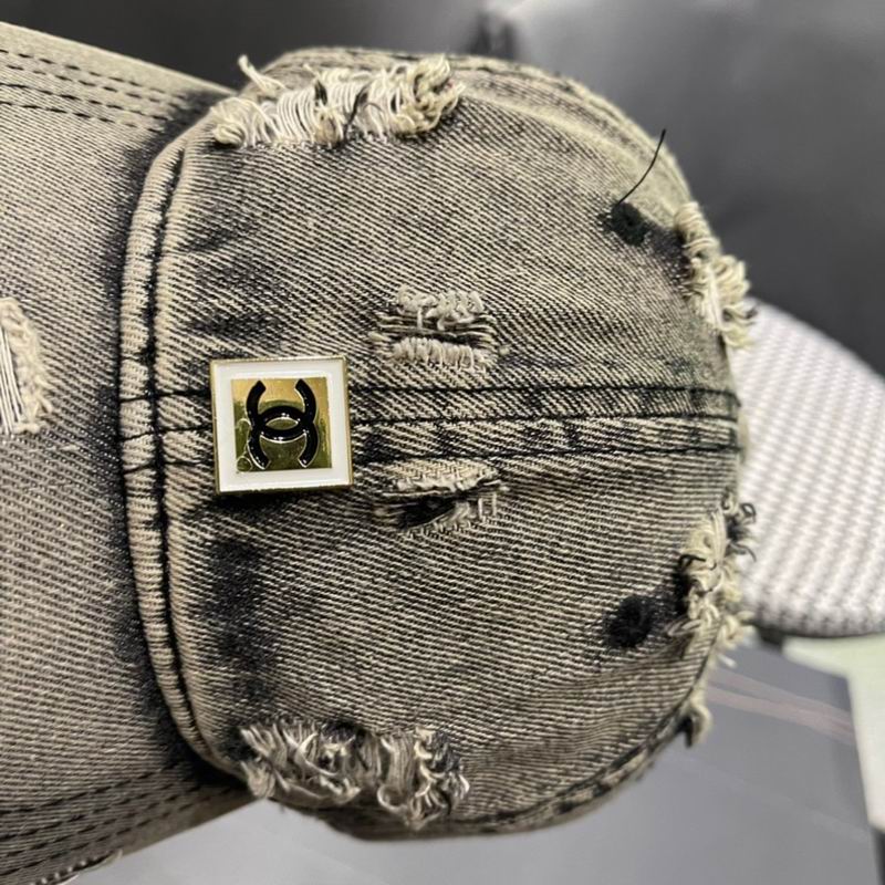 Chanel cap (133)