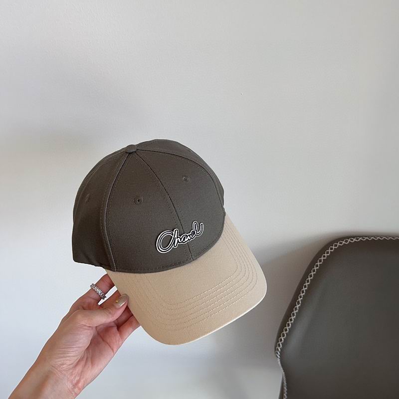 Chanel cap (135)