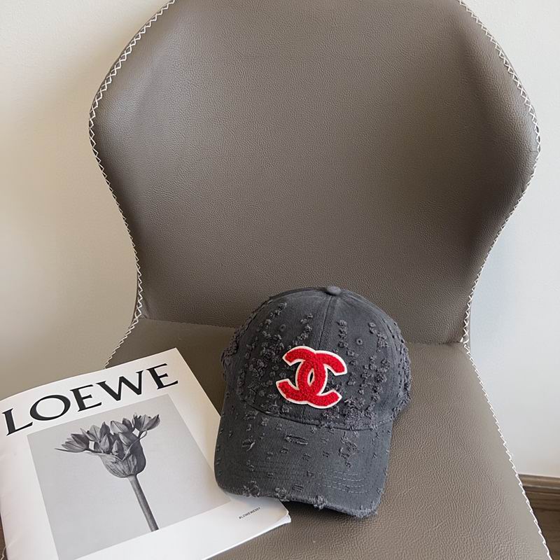 Chanel cap (164)