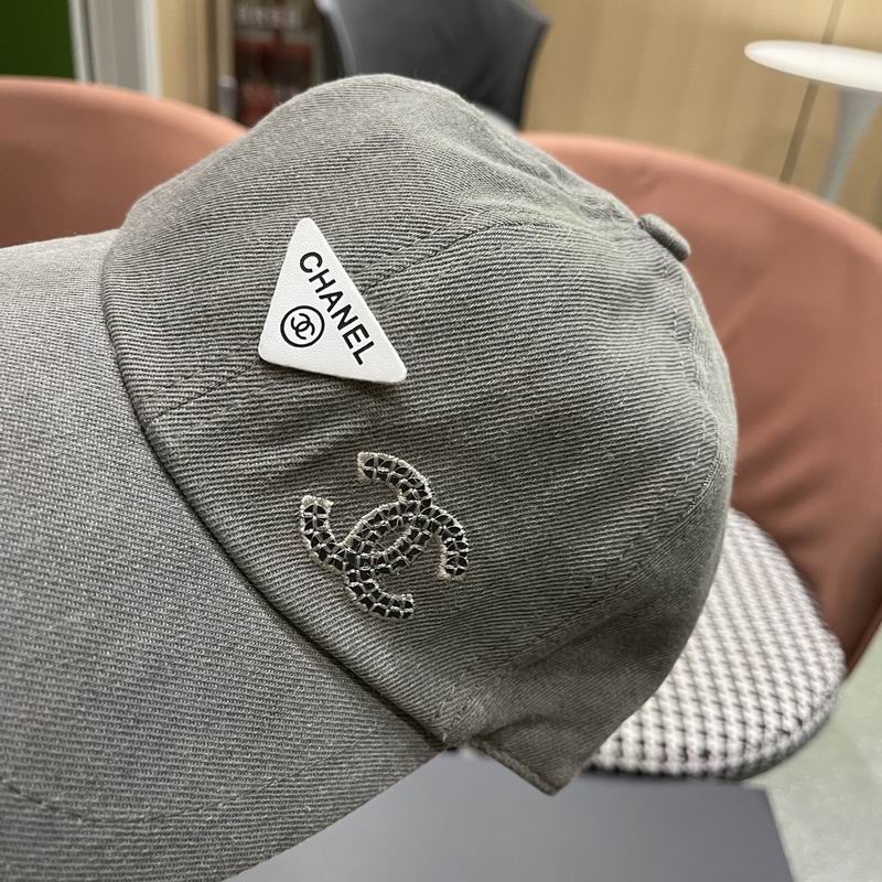 Chanel cap (170)