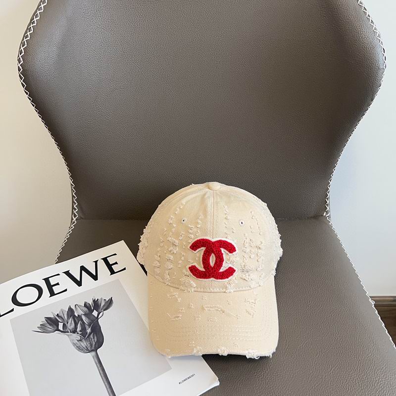 Chanel cap (173)