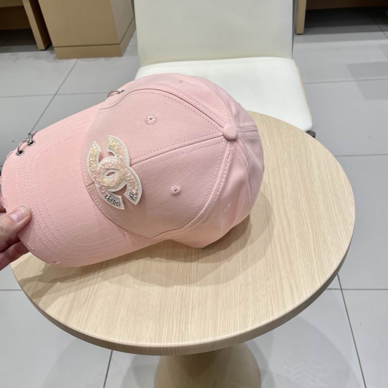 Chanel cap (192)