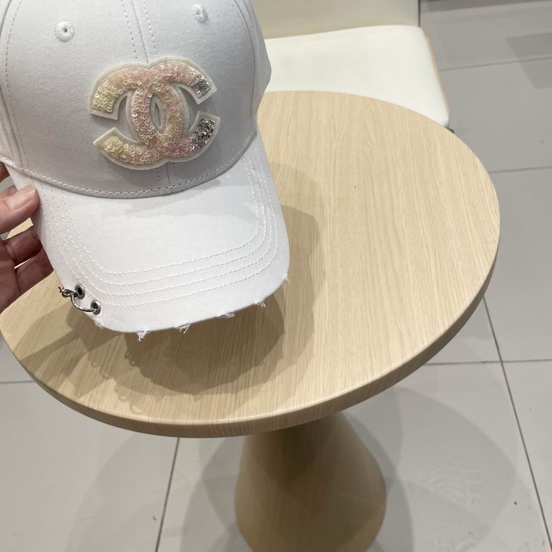Chanel cap (203)