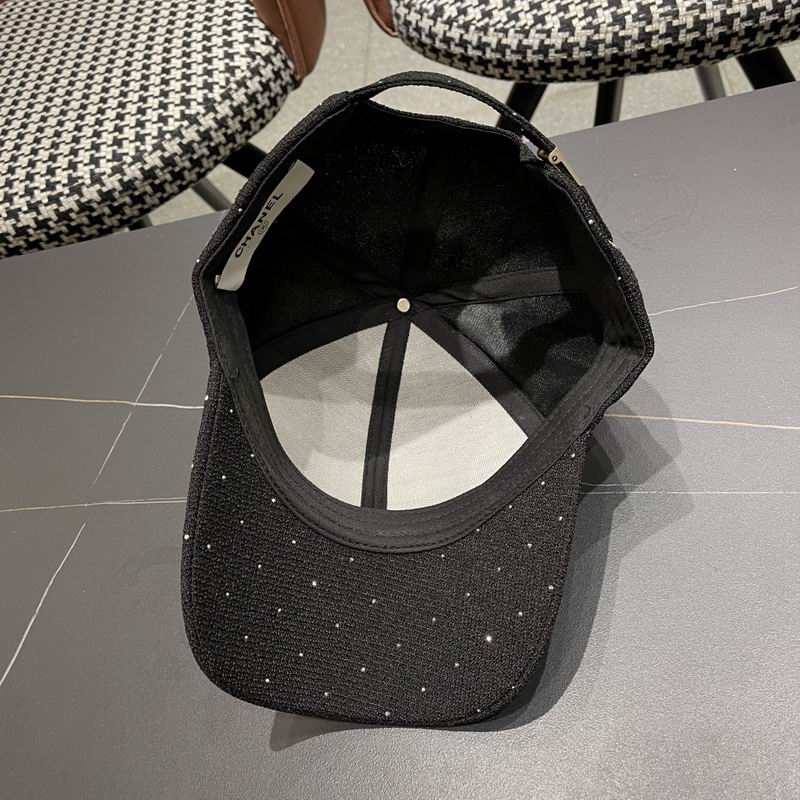 Chanel cap (207)