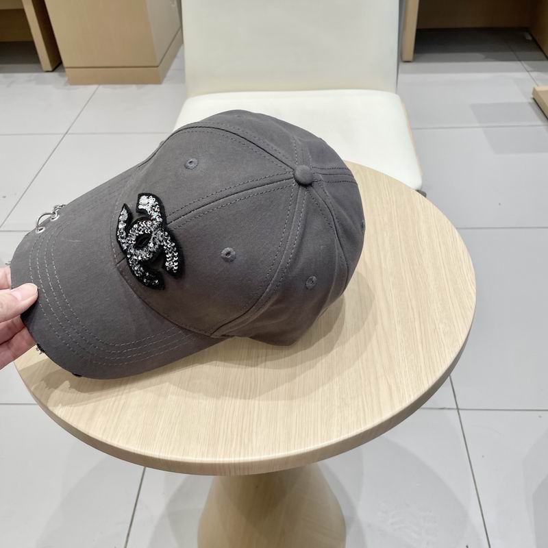 Chanel cap (212)