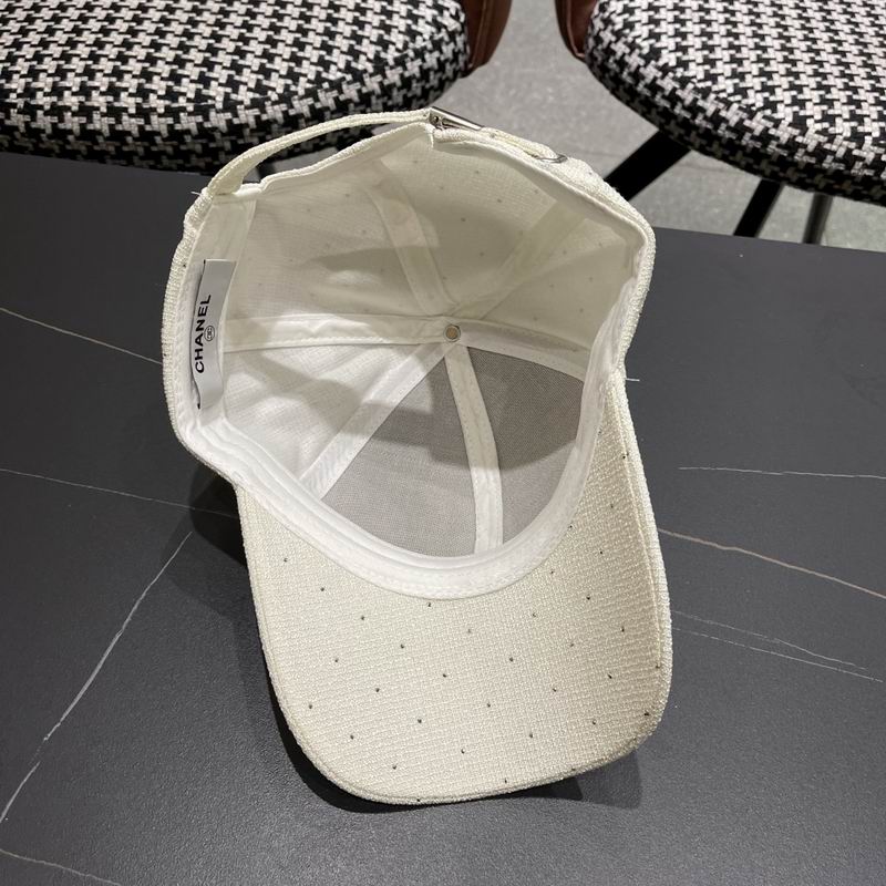 Chanel cap (217)