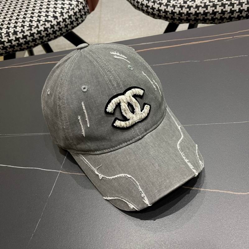 Chanel cap (281)