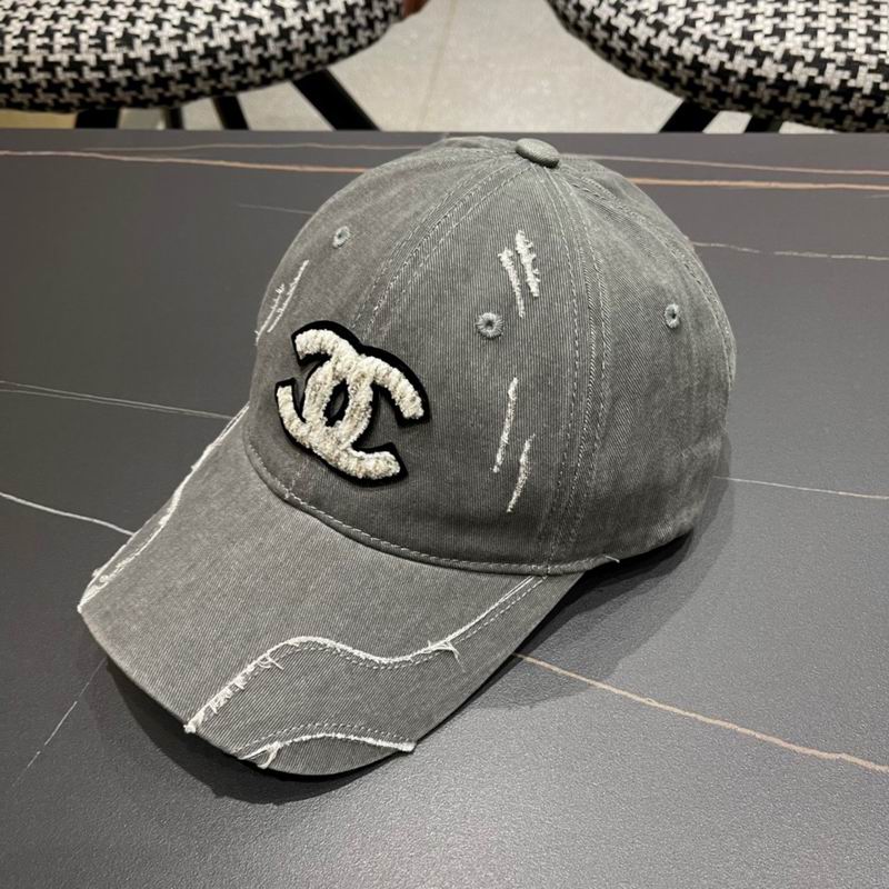 Chanel cap (282)