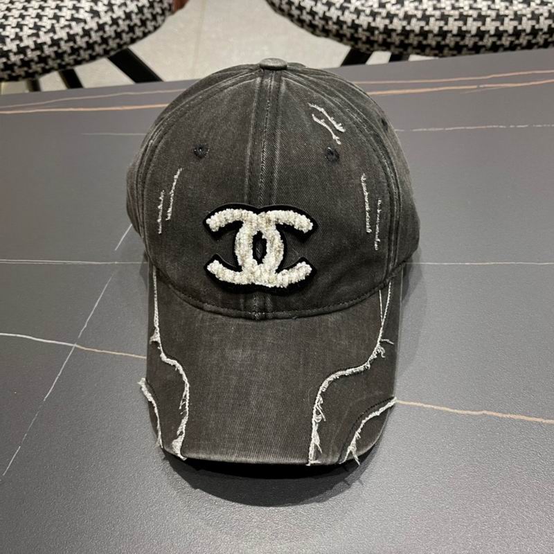 Chanel cap (293)