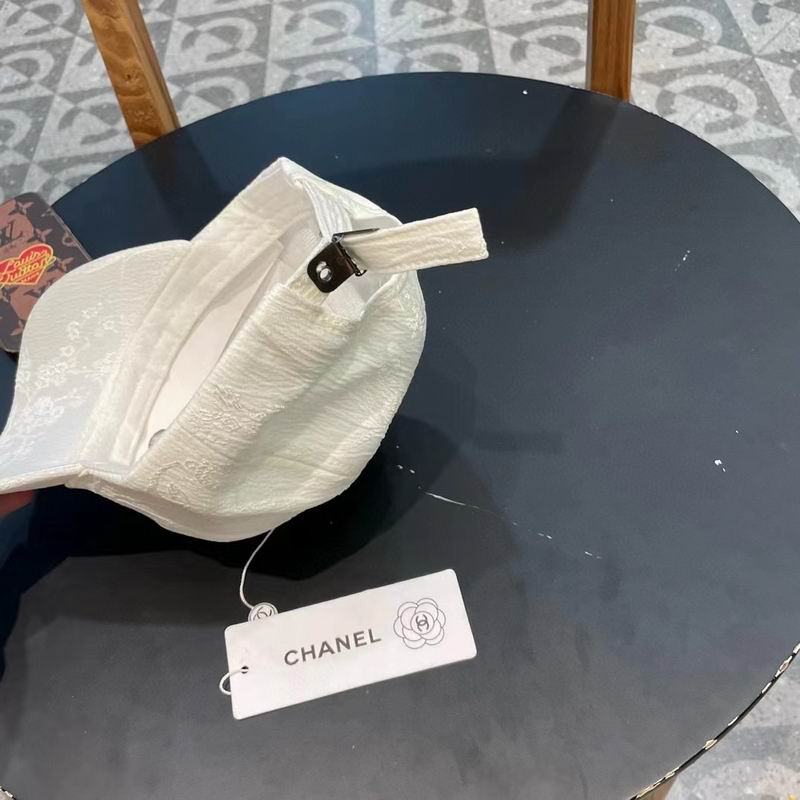 Chanel cap (317)