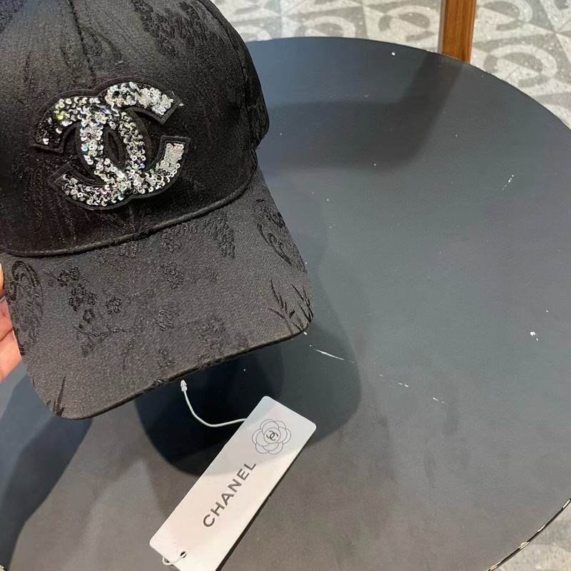 Chanel cap (329)