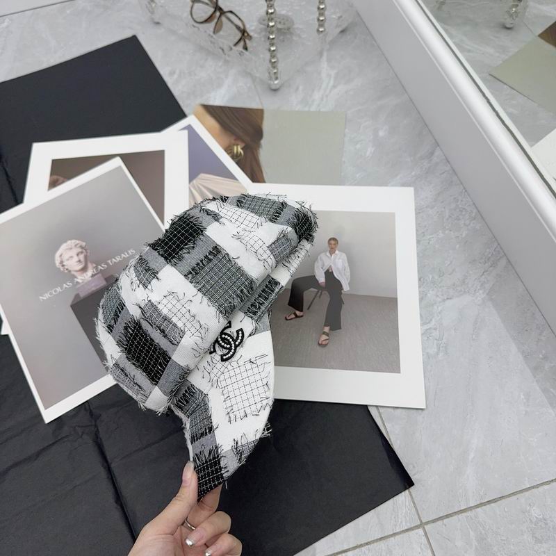 Chanel cap (4)